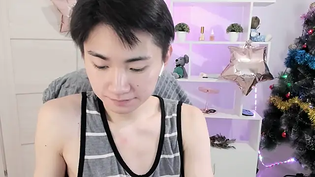 Snapshot of Miram_Yu chatting on December 24, 2024, 12:22 am Miram Yu online show from December 24, 2024, 12:22 am