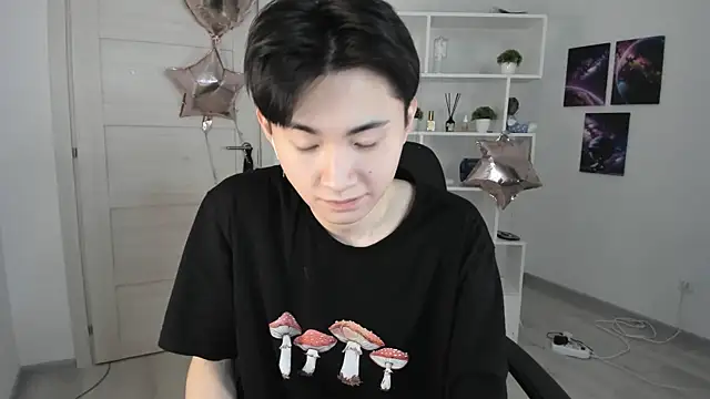 Snapshot of Miram_Yu chatting on January 22, 2025, 4:44 am Miram Yu online show from January 22, 2025, 4:44 am