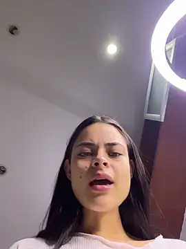 HannaRhodes online show from October 10, 2025, 3:11 pm