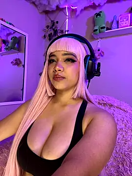 MadelineBenet online show from October 20, 2025, 12:44 am