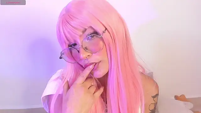 Luna-Chann online show from May 31, 2026, 8:10 pm