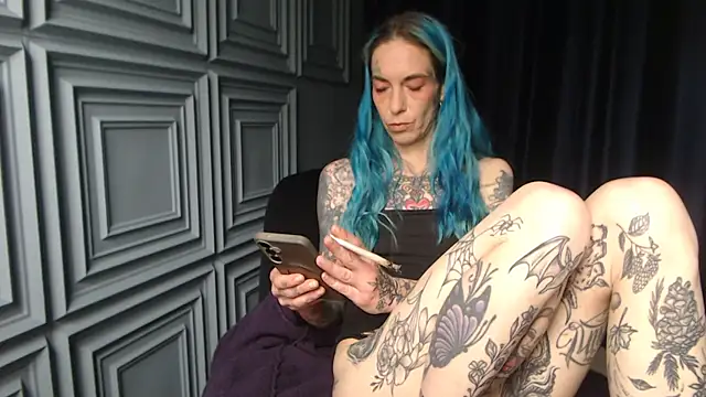 Snapshot of RavenryderUK chatting on May 12, 2026, 9:17 am RavenryderUK online show from May 12, 2026, 9:17 am