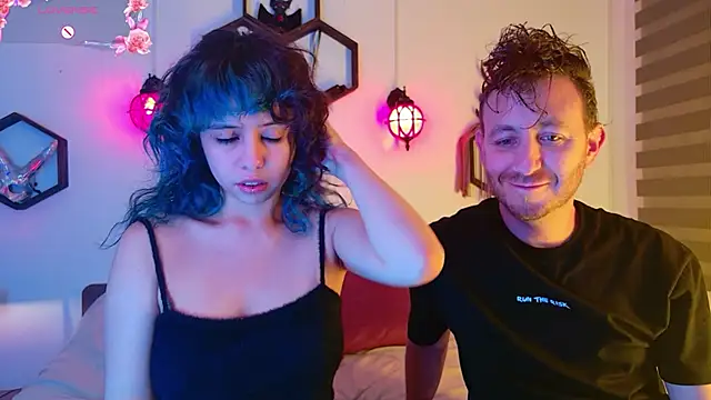 Snapshot of Sweet_Chaos chatting on November 9, 2025, 3:05 am Sweet Chaos online show from November 9, 2025, 3:05 am