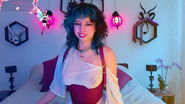 Snapshot of Sweet_Chaos chatting on November 11, 2025, 5:24 pm Sweet Chaos online show from November 11, 2025, 5:24 pm