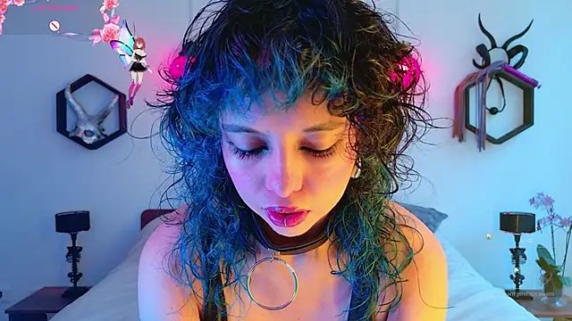 Snapshot of Sweet_Chaos chatting on November 12, 2025, 5:46 pm Sweet Chaos online show from November 12, 2025, 5:46 pm