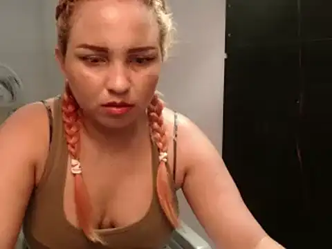 Agatha browser online show from February 3, 2025, 3:31 am