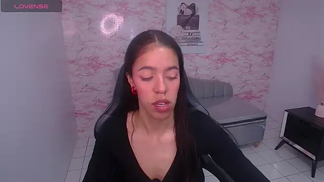 stephania t online show from January 9, 2025, 3:26 am