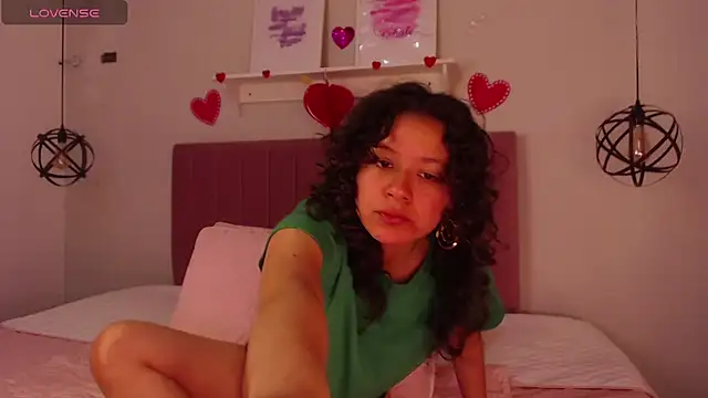 Snapshot of julz_03 chatting on March 8, 2025, 8:03 pm julz 03 online show from March 8, 2025, 8:03 pm