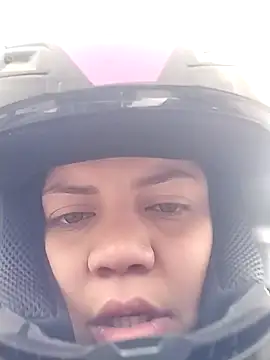 Snapshot of Elaa_euphoria chatting on December 22, 2024, 7:21 pm Elaa euphoria online show from December 22, 2024, 7:21 pm