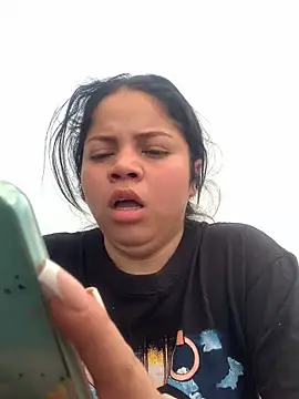 Snapshot of Elaa_euphoria chatting on December 26, 2024, 6:43 pm Elaa euphoria online show from December 26, 2024, 6:43 pm