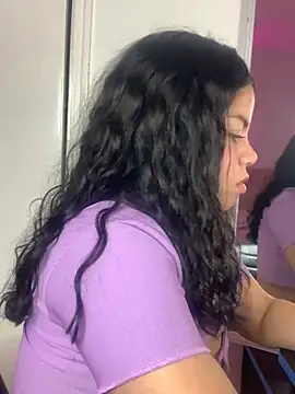 Snapshot of Elaa_euphoria chatting on January 4, 2025, 1:52 am Elaa euphoria online show from January 4, 2025, 1:52 am