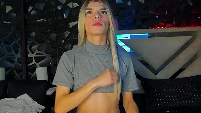 maxx steell  online show from December 4, 2024, 5:38 am