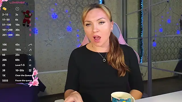 -DIVORA- online show from January 1, 2025, 8:04 pm