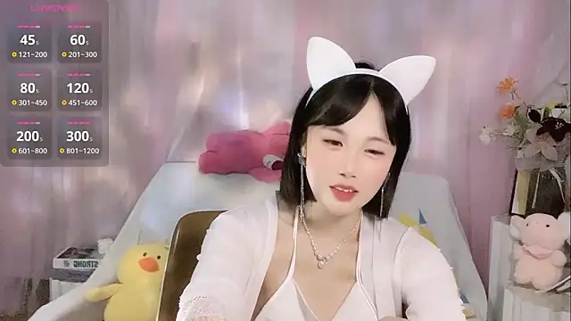 LaoSHI-999 online show from March 1, 2025, 10:13 am