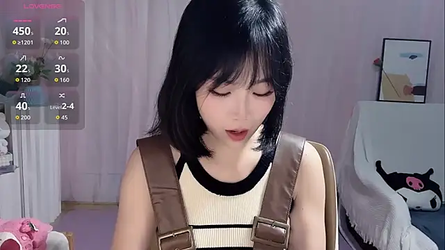 LaoSHI-999 online show from September 15, 2025, 10:04 am