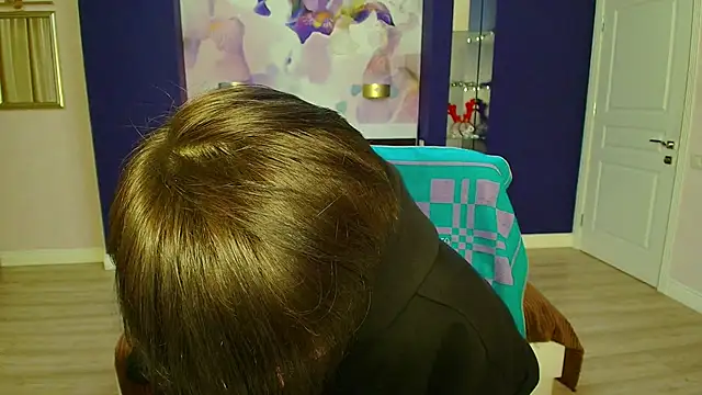 EmiliaYours online show from February 15, 2025, 5:17 pm