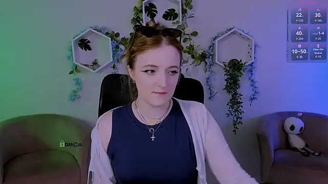 luna berryy online show from June 30, 2026, 6:53 pm