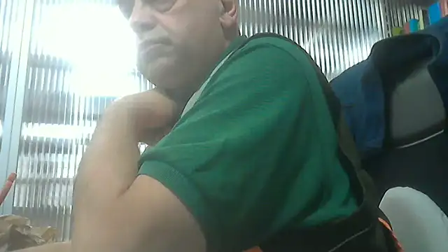 Snapshot of pantomax chatting on June 17, 2026, 12:35 am pantomax online show from June 17, 2026, 12:35 am