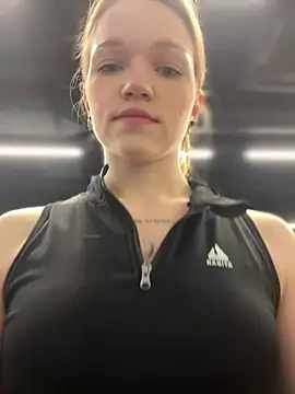 KitteCat online show from December 11, 2024, 7:31 am