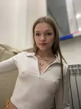 KitteCat online show from December 12, 2024, 2:55 pm