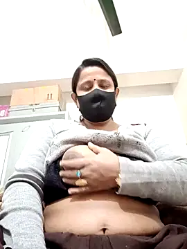 Snapshot of Bithi-01 chatting on January 3, 2025, 12:22 am Bithi-01 online show from January 3, 2025, 12:22 am