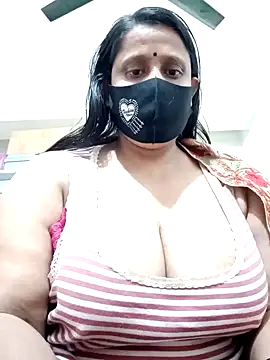 Snapshot of Bithi-01 chatting on January 12, 2025, 4:00 am Bithi-01 online show from January 12, 2025, 4:00 am