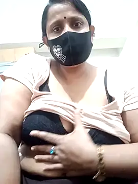 Snapshot of Bithi-01 chatting on January 13, 2025, 3:45 am Bithi-01 online show from January 13, 2025, 3:45 am