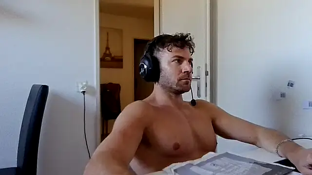 alpha-hunk online show from April 7, 2026, 11:54 am