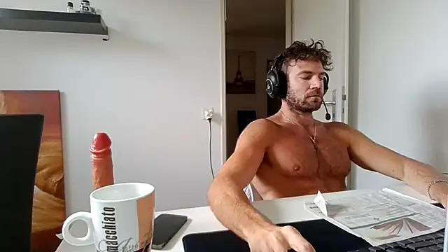 alpha-hunk online show from May 19, 2026, 8:31 am