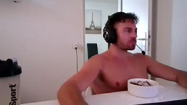 alpha-hunk online show from July 6, 2026, 10:23 am