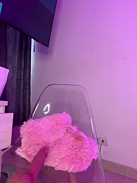 ariiel  online show from March 5, 2025, 10:32 pm