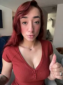 ariiel  online show from April 21, 2026, 3:39 pm