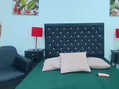 RominaKleiin online show from December 23, 2024, 3:44 pm