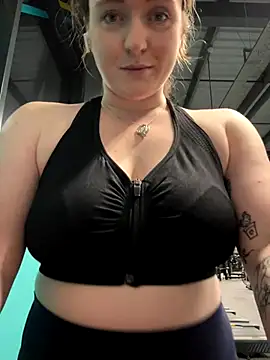 Snapshot of BustyBonnieUK chatting on November 9, 2025, 9:57 pm BustyBonnieUK online show from November 9, 2025, 9:57 pm