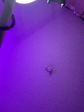 aurora divine online show from April 5, 2026, 2:58 pm