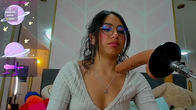 MadyJackson online show from October 4, 2025, 11:41 am