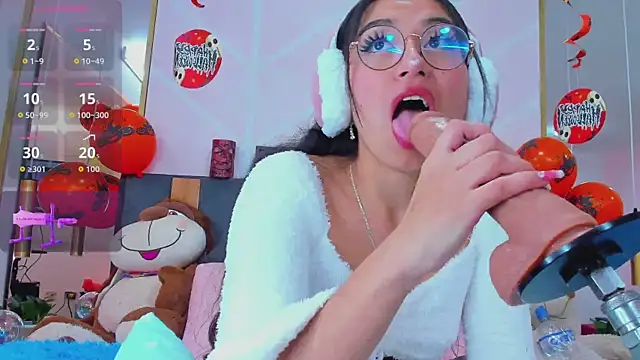 MadyJackson online show from October 17, 2025, 11:46 am