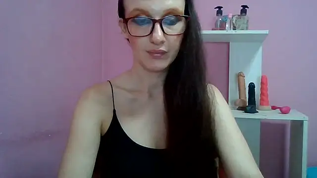 Snapshot of LolaBoobs chatting on June 17, 2026, 11:01 am LolaBoobs online show from June 17, 2026, 11:01 am