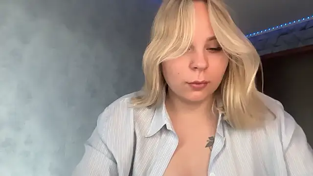 Thalia  Star online show from October 7, 2025, 10:34 am