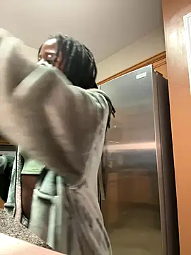 Snapshot of choclatepeaach chatting on October 29, 2025, 2:52 pm choclatepeaach online show from October 29, 2025, 2:52 pm