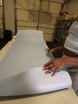 choclatepeaach online show from January 11, 2026, 3:22 am