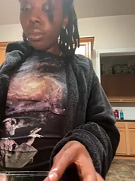 choclatepeaach online show from April 3, 2026, 3:48 am