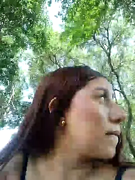 Snapshot of Caro_kitty- chatting on February 4, 2025, 3:15 pm Caro kitty- online show from February 4, 2025, 3:15 pm