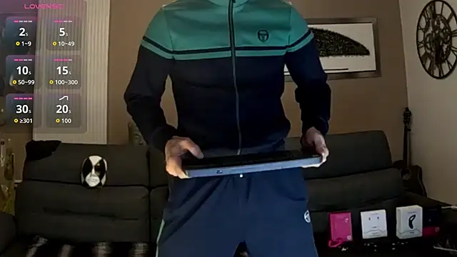 Snapshot of ApollonFit_x69 chatting on January 18, 2026, 5:50 pm ApollonFit x69 online show from January 18, 2026, 5:50 pm