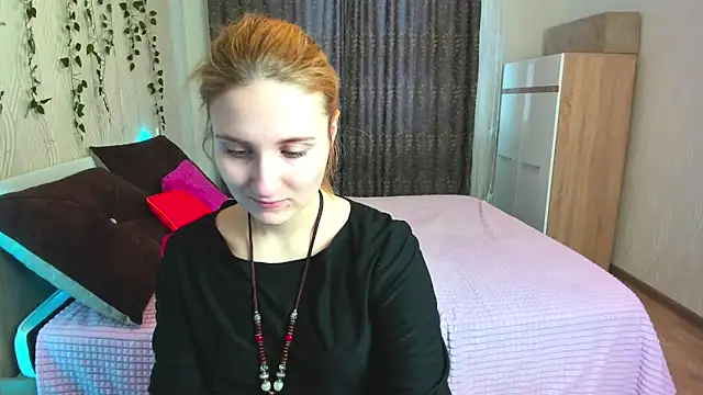 Miss Elsa  online show from February 17, 2025, 2:42 am