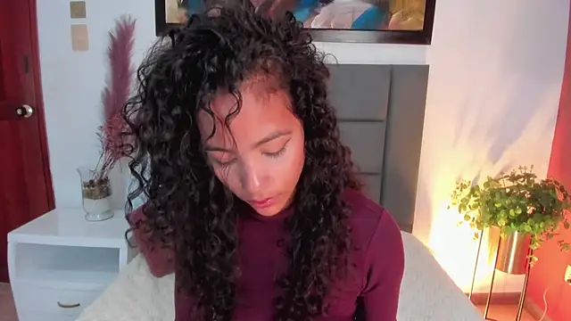 AntonellaHall  online show from March 14, 2025, 4:09 pm