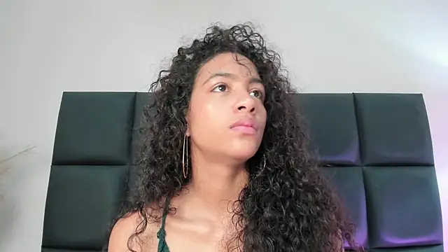 AntonellaHall  online show from April 10, 2026, 6:34 pm