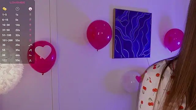 Lilly Colins online show from February 14, 2025, 3:15 pm