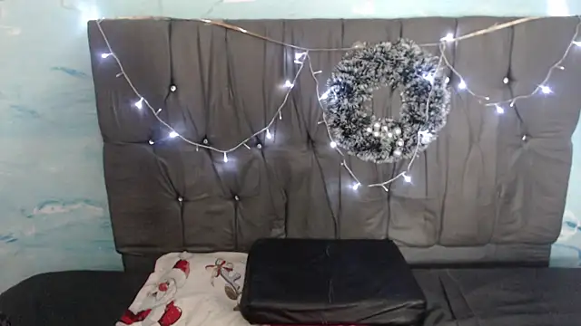 Snapshot of Camila_TransGirl chatting on January 24, 2025, 1:35 am Camila TransGirl online show from January 24, 2025, 1:35 am