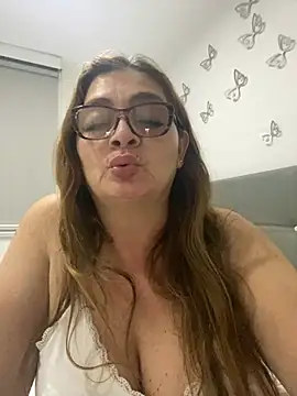 Snapshot of AntonellaAlondra4 chatting on December 21, 2024, 5:03 am AntonellaAlondra4 online show from December 21, 2024, 5:03 am